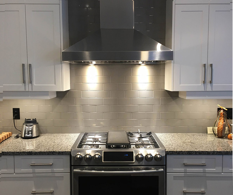 Range hood – clearing fumes from the kitchen