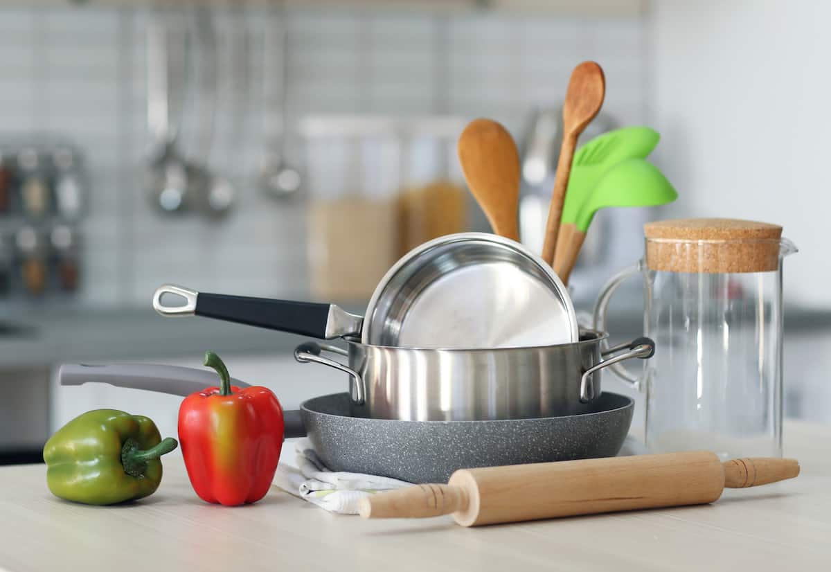 Why Ceramic Cookware Is Better Than Stainless Steel?